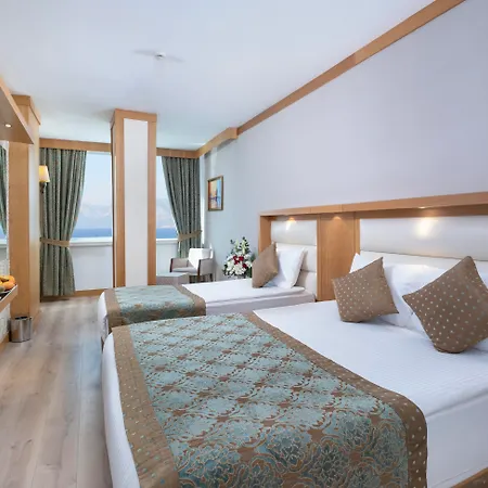 Hotel Oz & Adult Only 16 Antalia